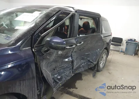 2024 Kia Carnival Mpv Lx Seat Package from USA, damaged, VIN KNDNB4H36R6320679